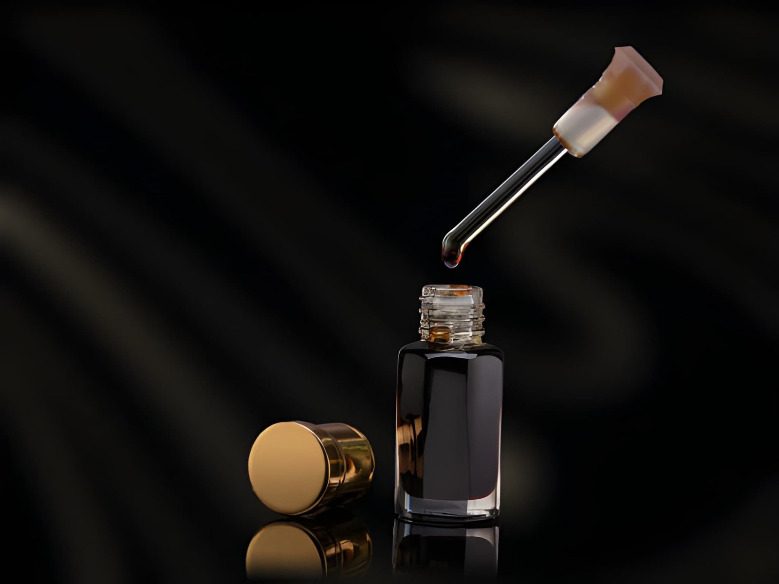 What is the difference between perfume and oud?
